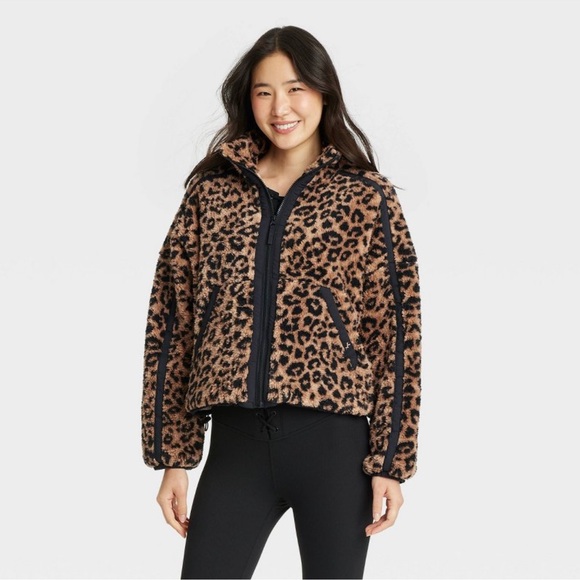 ISO {JoyLab} Leopard Piled High Pile Fleece Jacket - Picture 1 of 3